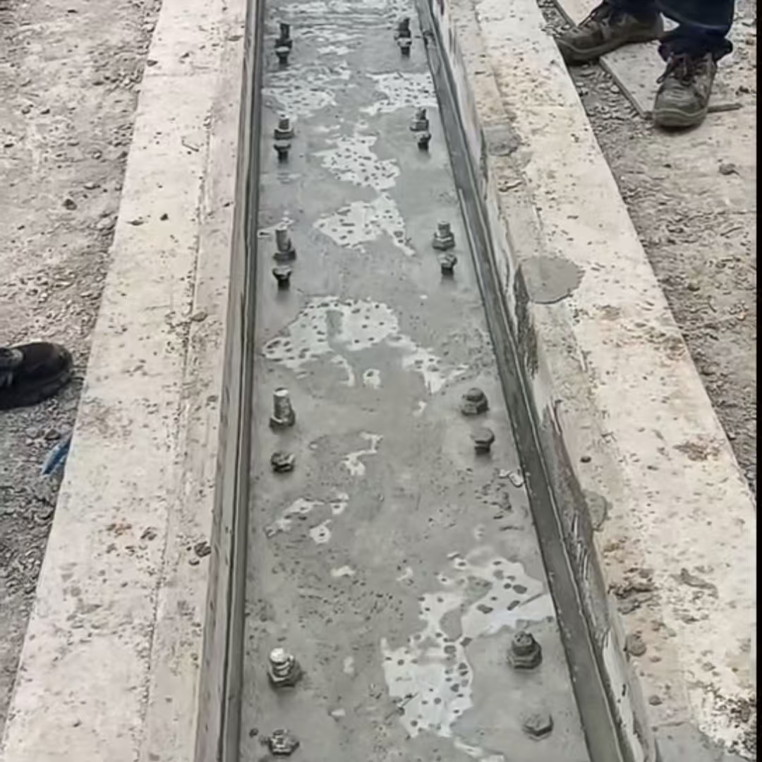 天峨环氧树脂轨道胶泥是什么？用在哪里？